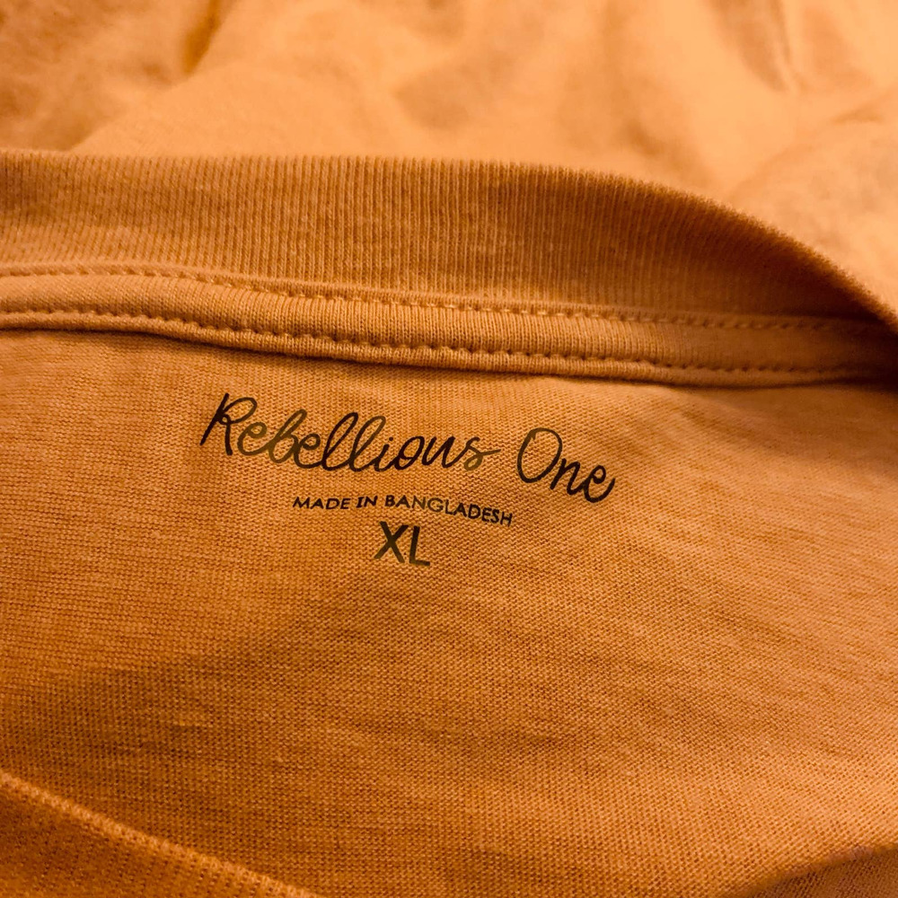 Rebellious One Sun/Moon Crop Women's X Large. - Picture 6 of 6